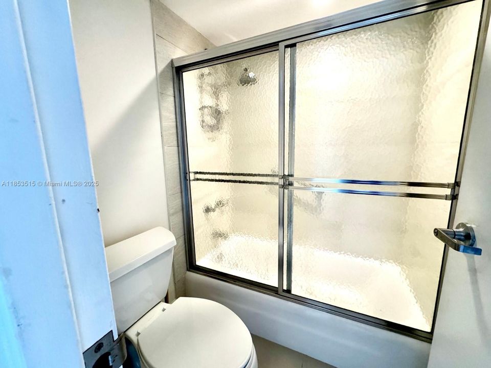 For Sale: $615,000 (2 beds, 2 baths, 1100 Square Feet)