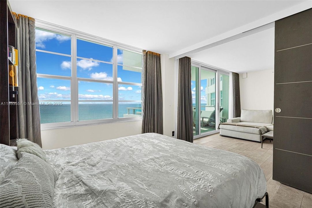 待售: $1,100,000 (2 贝兹, 2 浴室, 1030 平方英尺)