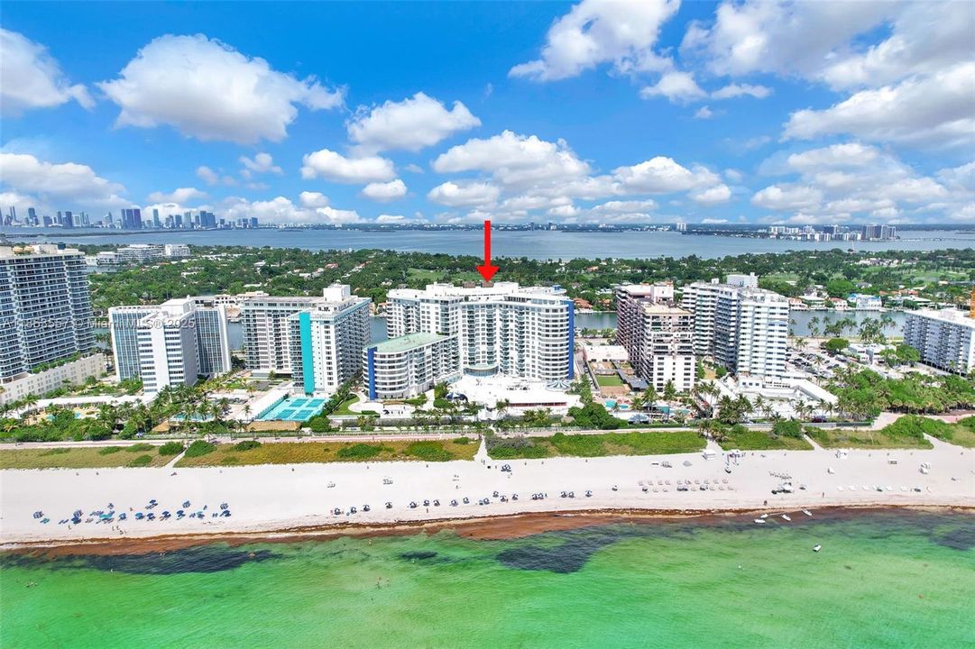 待售: $1,100,000 (2 贝兹, 2 浴室, 1030 平方英尺)