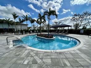 Recently Sold: $750,000 (4 beds, 3 baths, 2358 Square Feet)