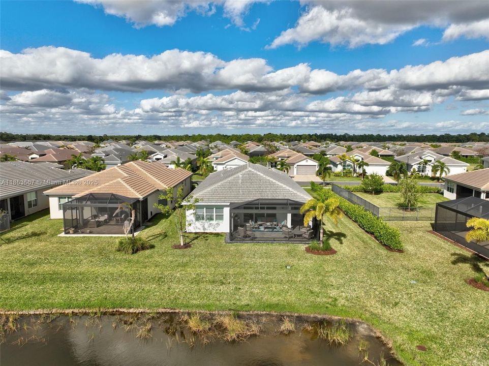 Recently Sold: $750,000 (4 beds, 3 baths, 2358 Square Feet)