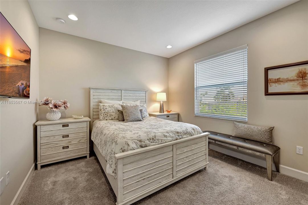 Recently Sold: $750,000 (4 beds, 3 baths, 2358 Square Feet)