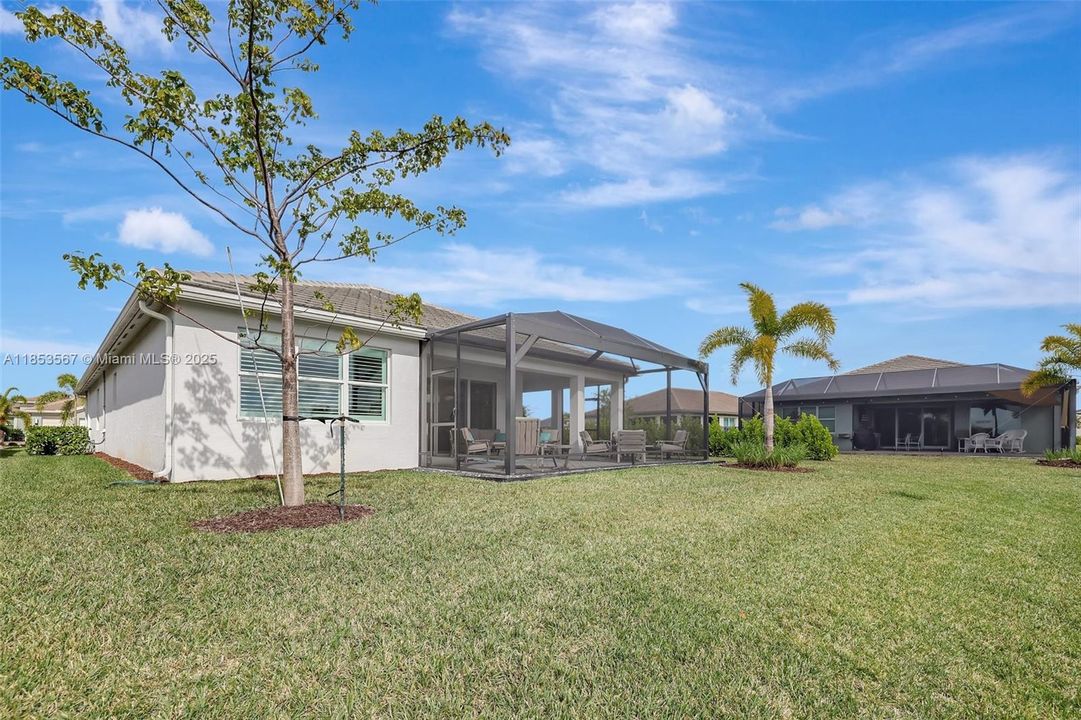 Recently Sold: $750,000 (4 beds, 3 baths, 2358 Square Feet)