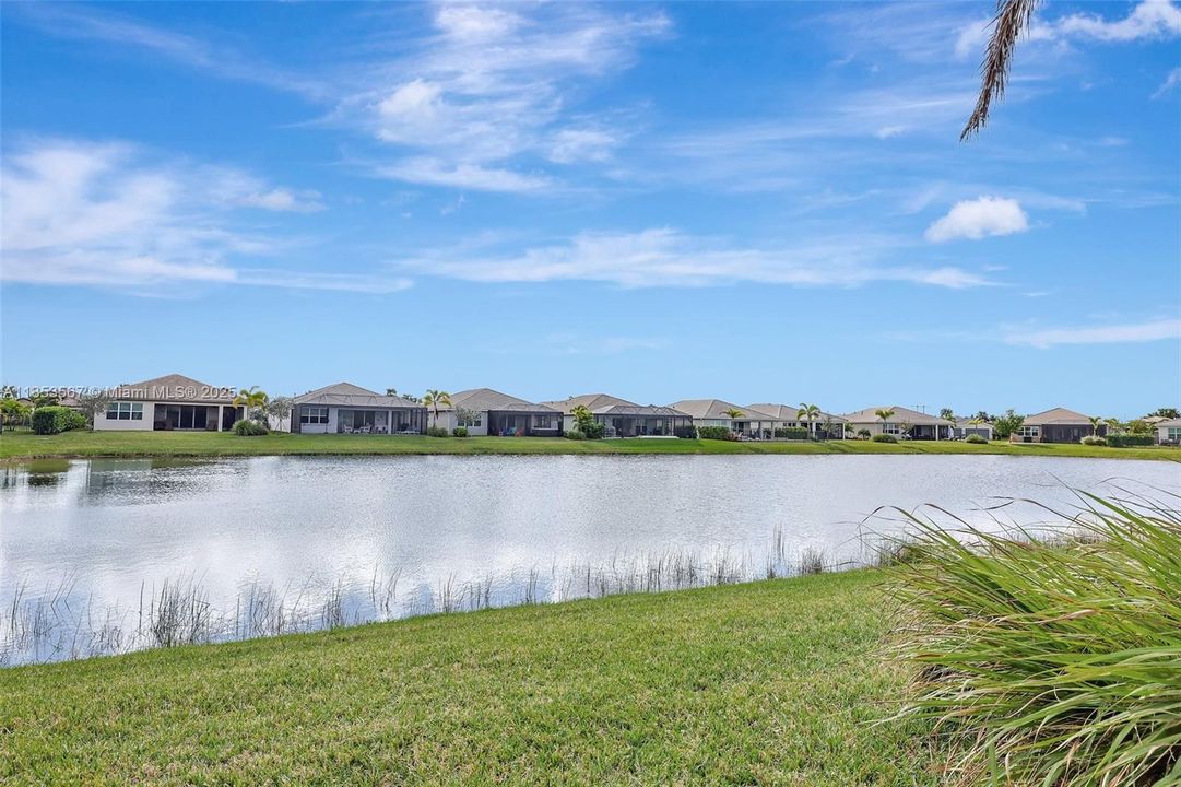 Recently Sold: $750,000 (4 beds, 3 baths, 2358 Square Feet)