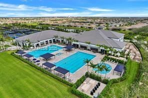 Recently Sold: $750,000 (4 beds, 3 baths, 2358 Square Feet)