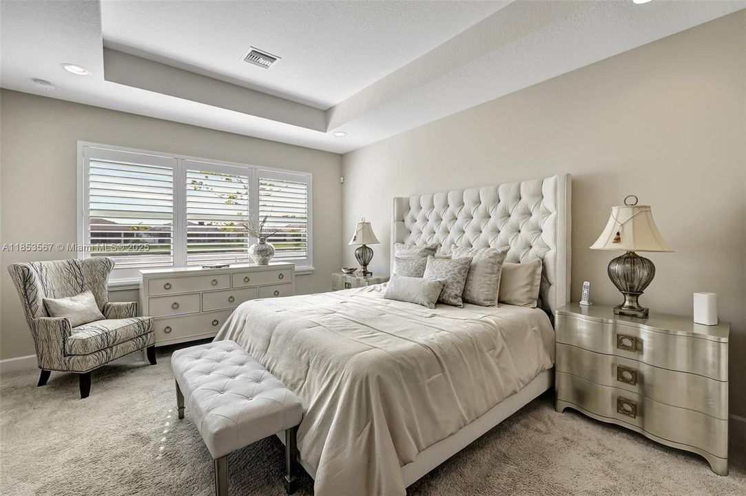 Recently Sold: $750,000 (4 beds, 3 baths, 2358 Square Feet)