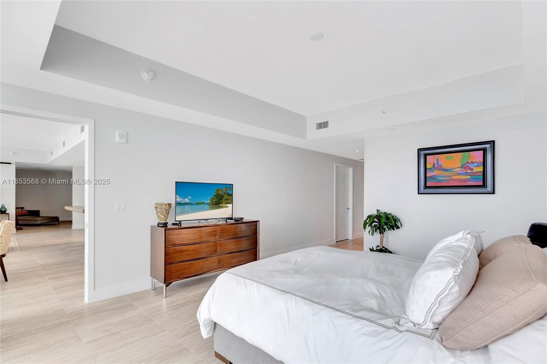 For Sale: $4,495,000 (2 beds, 3 baths, 2237 Square Feet)