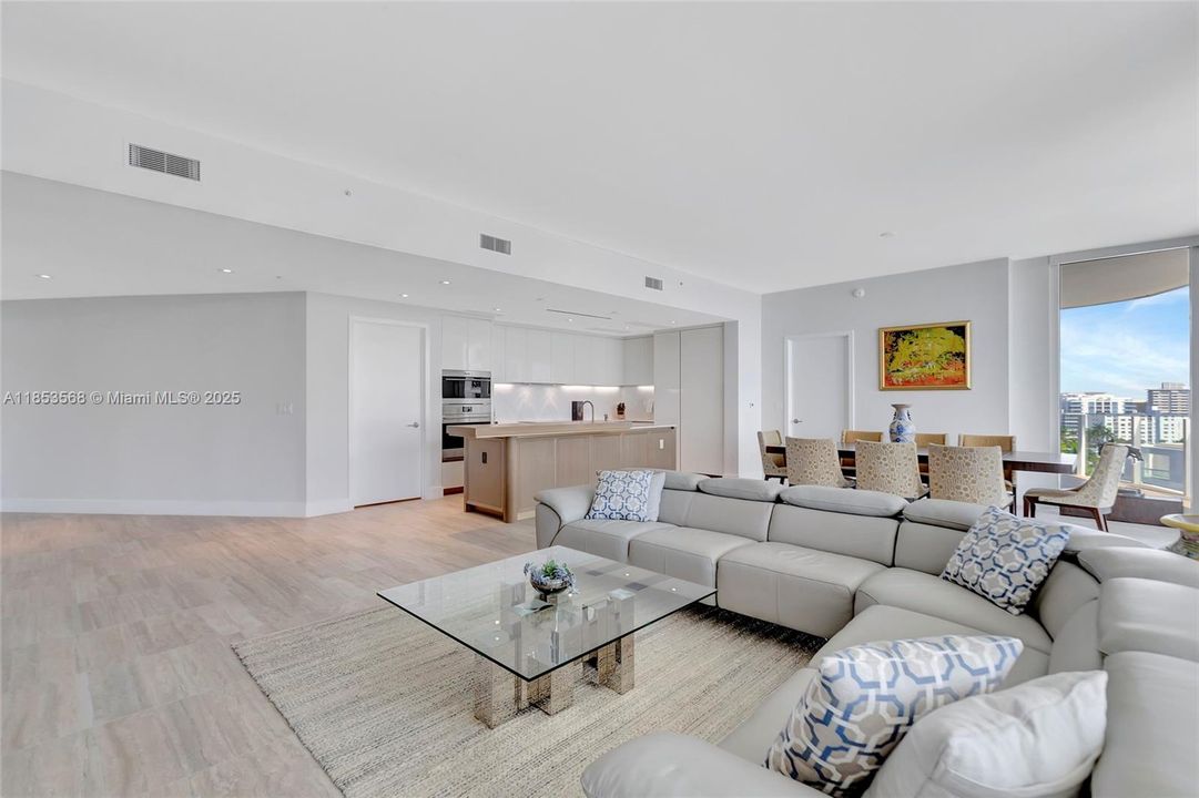 For Sale: $4,495,000 (2 beds, 3 baths, 2237 Square Feet)