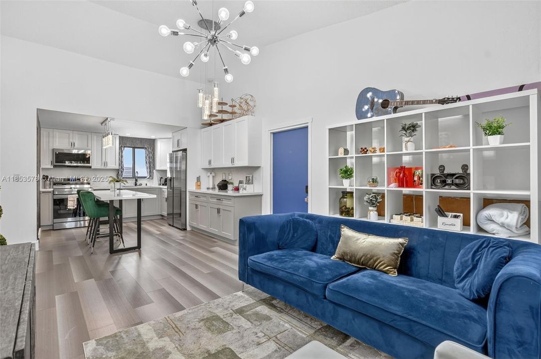 Vaulted Ceilings throughout & light fixtures stay