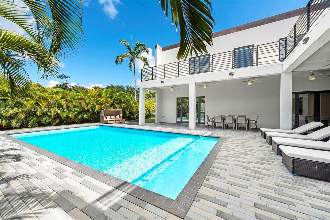 For Rent: $30,000 (10 beds, 11 baths, 5455 Square Feet)