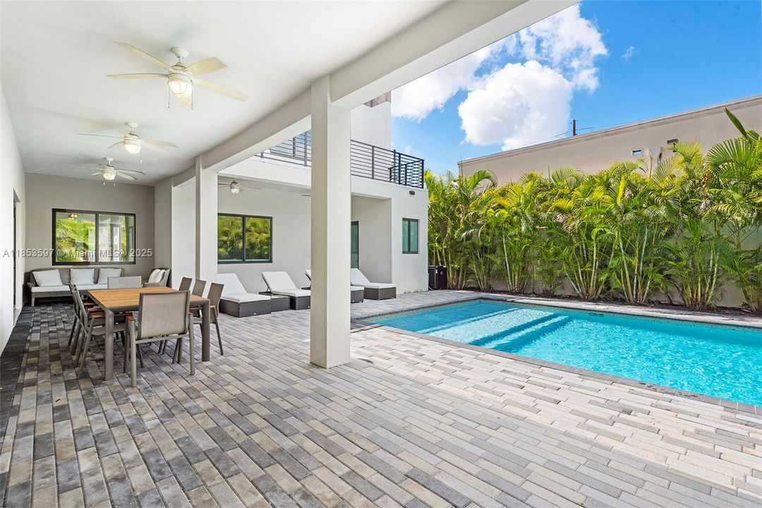 For Rent: $30,000 (10 beds, 11 baths, 5455 Square Feet)