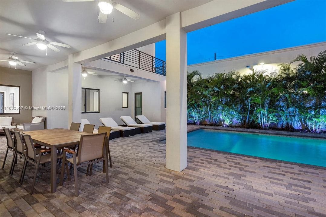 For Rent: $30,000 (10 beds, 11 baths, 5455 Square Feet)