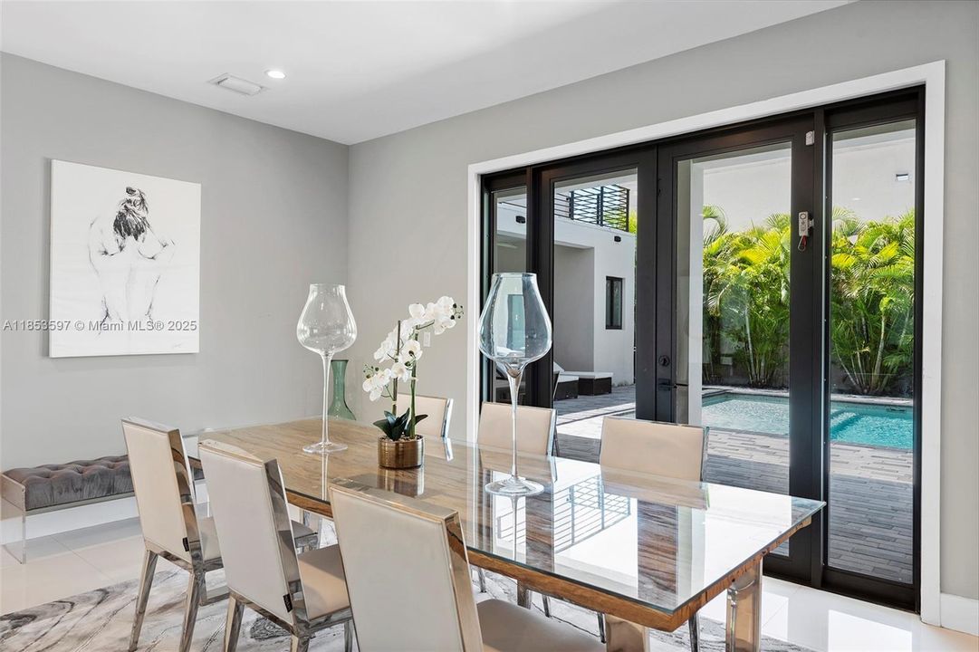 For Rent: $30,000 (10 beds, 11 baths, 5455 Square Feet)