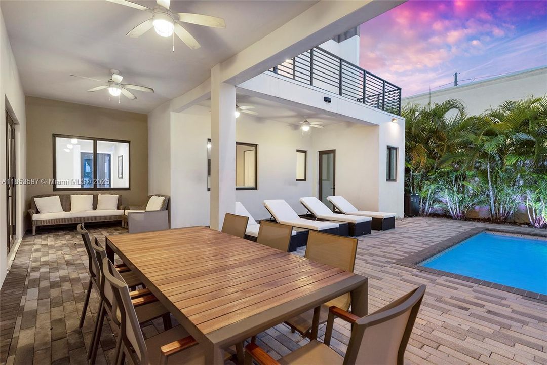 For Rent: $30,000 (10 beds, 11 baths, 5455 Square Feet)