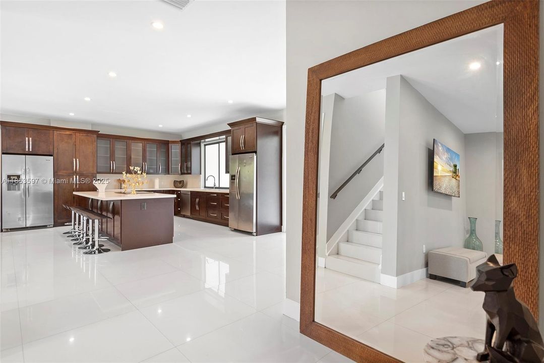 For Rent: $30,000 (10 beds, 11 baths, 5455 Square Feet)