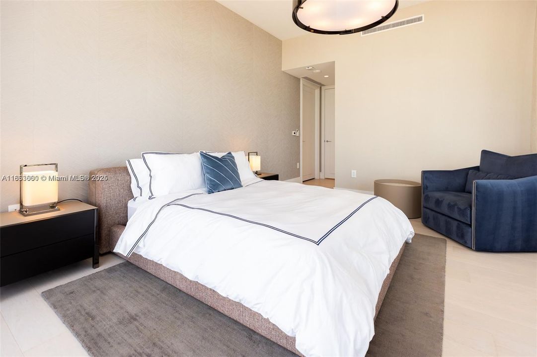 For Rent: $65,000 (4 beds, 5 baths, 4385 Square Feet)