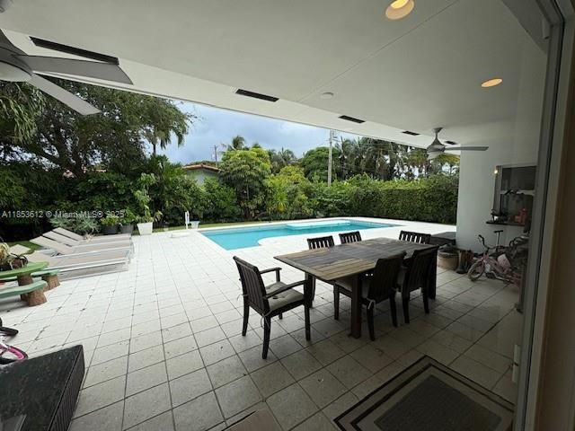 Active With Contract: $1,439,000 (5 beds, 4 baths, 2337 Square Feet)