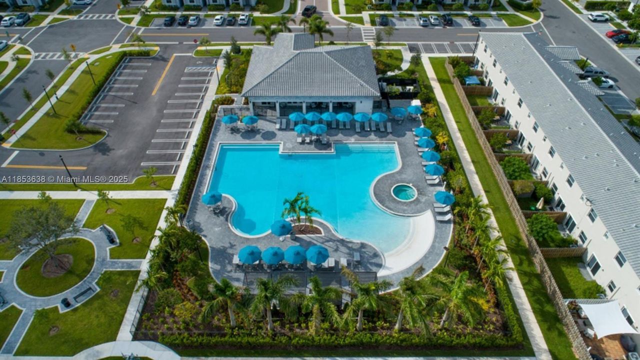 Недавно арендовано: $2,370 (3 спален, 2 ванн, 1483 Квадратных фут)