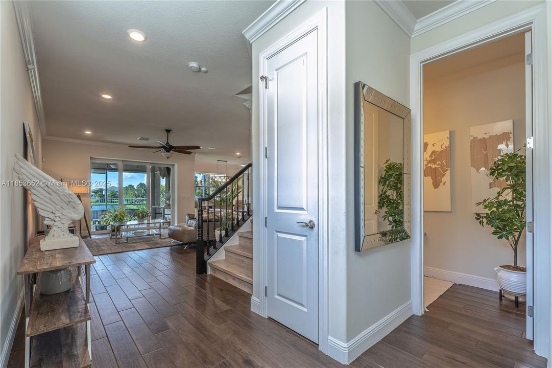 Недавно арендовано: $5,800 (4 спален, 2 ванн, 2501 Квадратных фут)