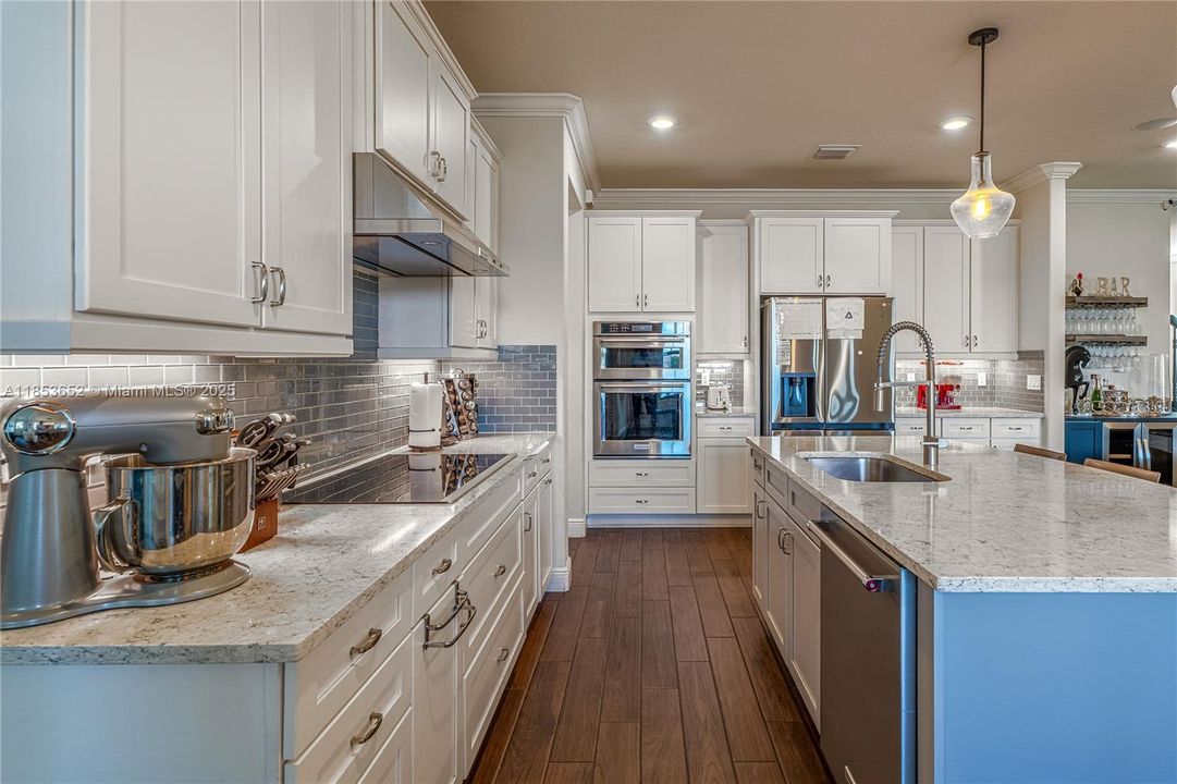 Недавно арендовано: $5,800 (4 спален, 2 ванн, 2501 Квадратных фут)