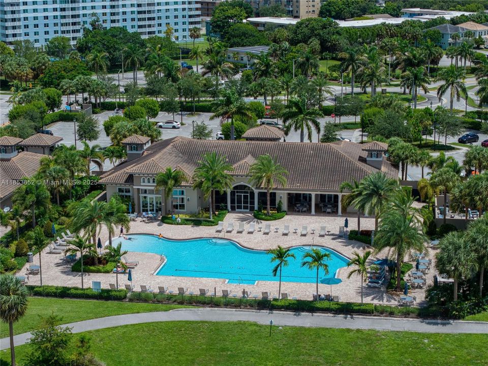 Недавно арендовано: $5,800 (4 спален, 2 ванн, 2501 Квадратных фут)