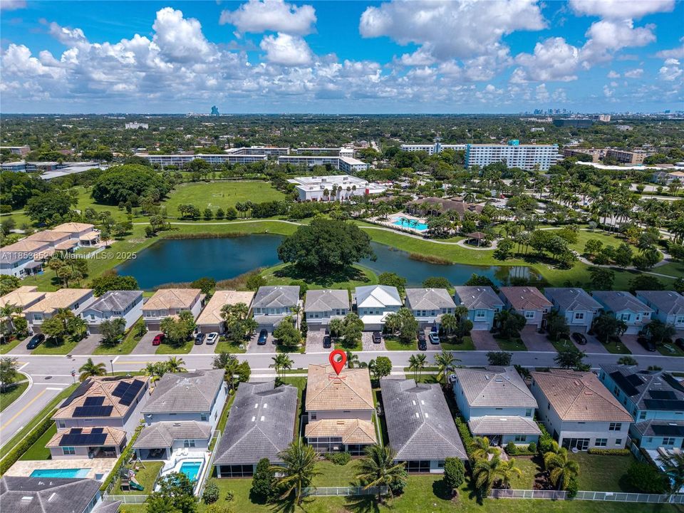 Недавно арендовано: $5,800 (4 спален, 2 ванн, 2501 Квадратных фут)