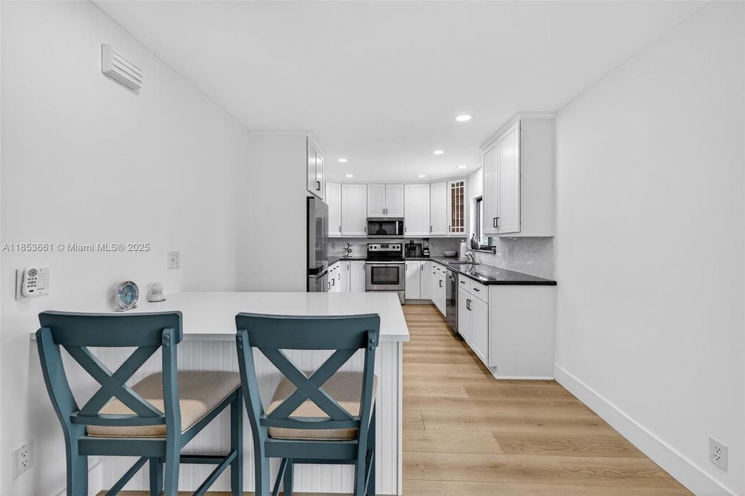 For Sale: $1,488,000 (3 beds, 3 baths, 1627 Square Feet)