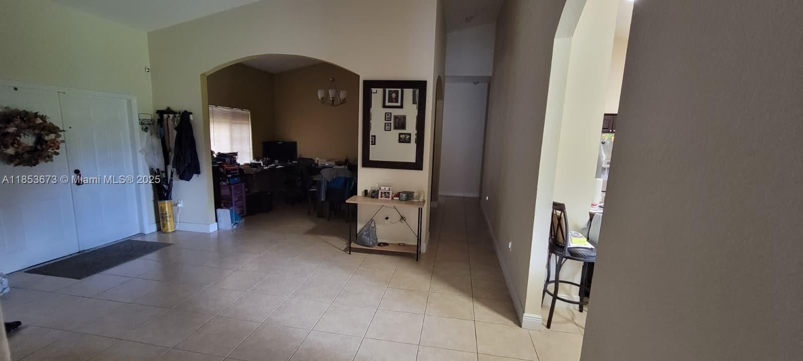 На продажу: $795,900 (4 спален, 3 ванн, 2083 Квадратных фут)