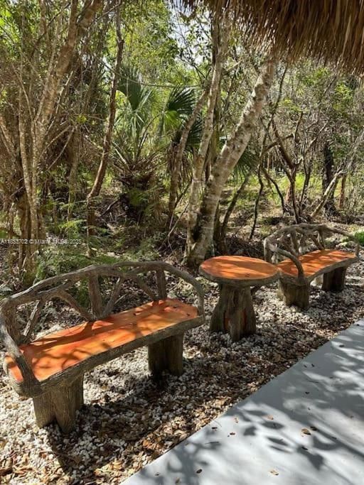 待售: $1,998,000 (6 贝兹, 4 浴室, 3046 平方英尺)