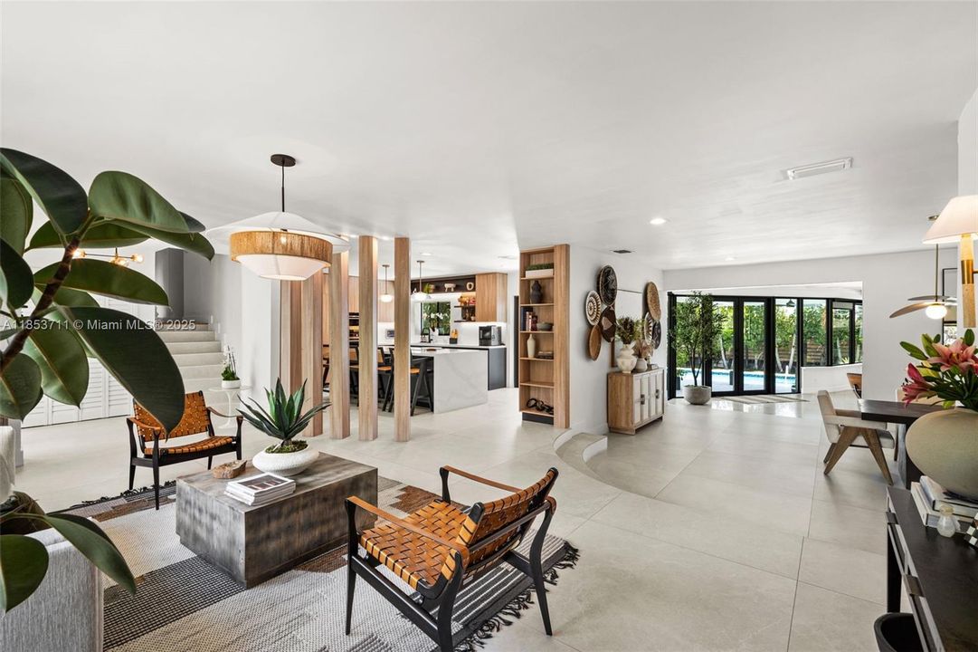 Active With Contract: $3,999,000 (4 beds, 3 baths, 3856 Square Feet)