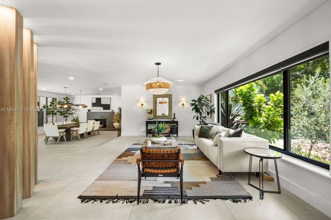 Active With Contract: $3,999,000 (4 beds, 3 baths, 3856 Square Feet)