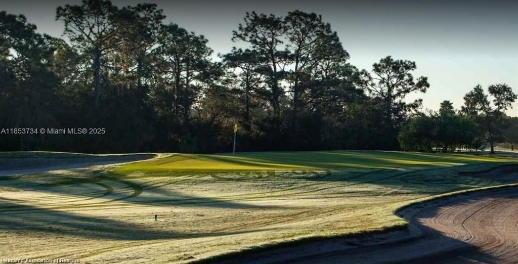 待售: $25,900 (0.23 acres)