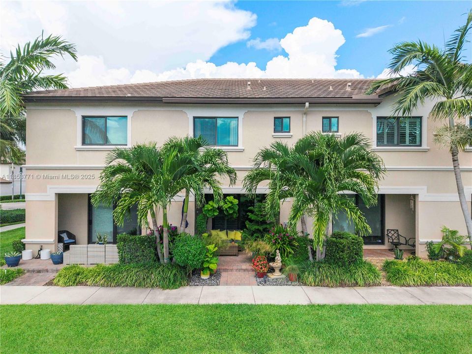 Recently Sold: $519,900 (3 beds, 2 baths, 1303 Square Feet)