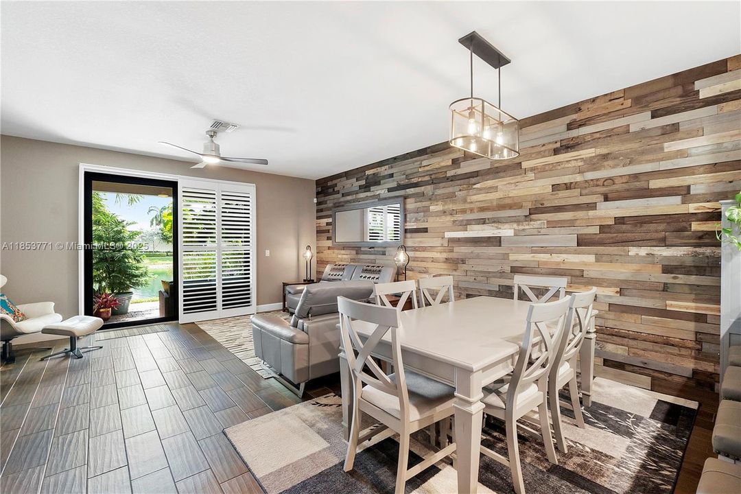 Recently Sold: $519,900 (3 beds, 2 baths, 1303 Square Feet)