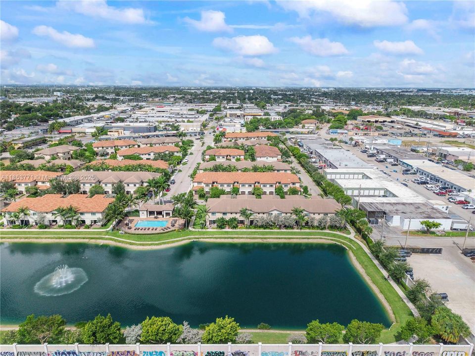 Recently Sold: $519,900 (3 beds, 2 baths, 1303 Square Feet)