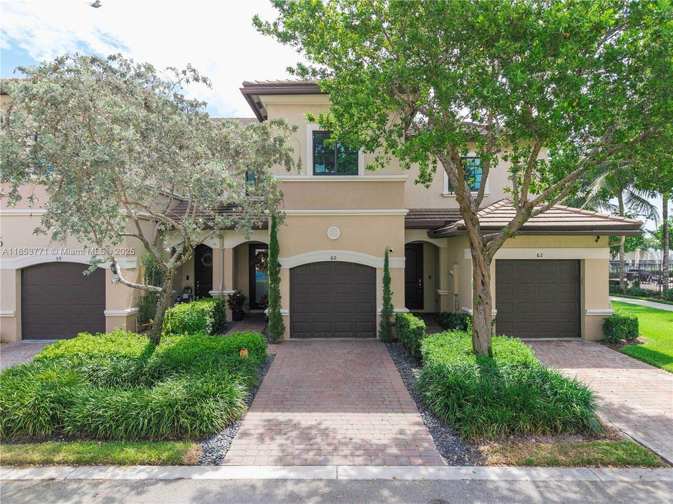 Recently Sold: $519,900 (3 beds, 2 baths, 1303 Square Feet)