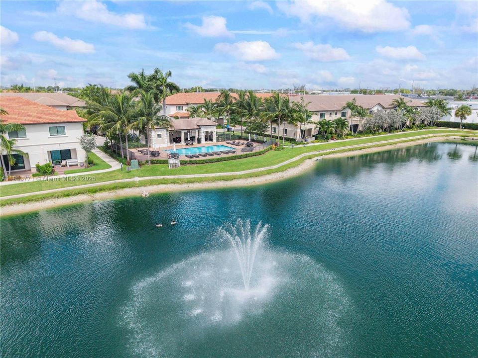 Recently Sold: $519,900 (3 beds, 2 baths, 1303 Square Feet)