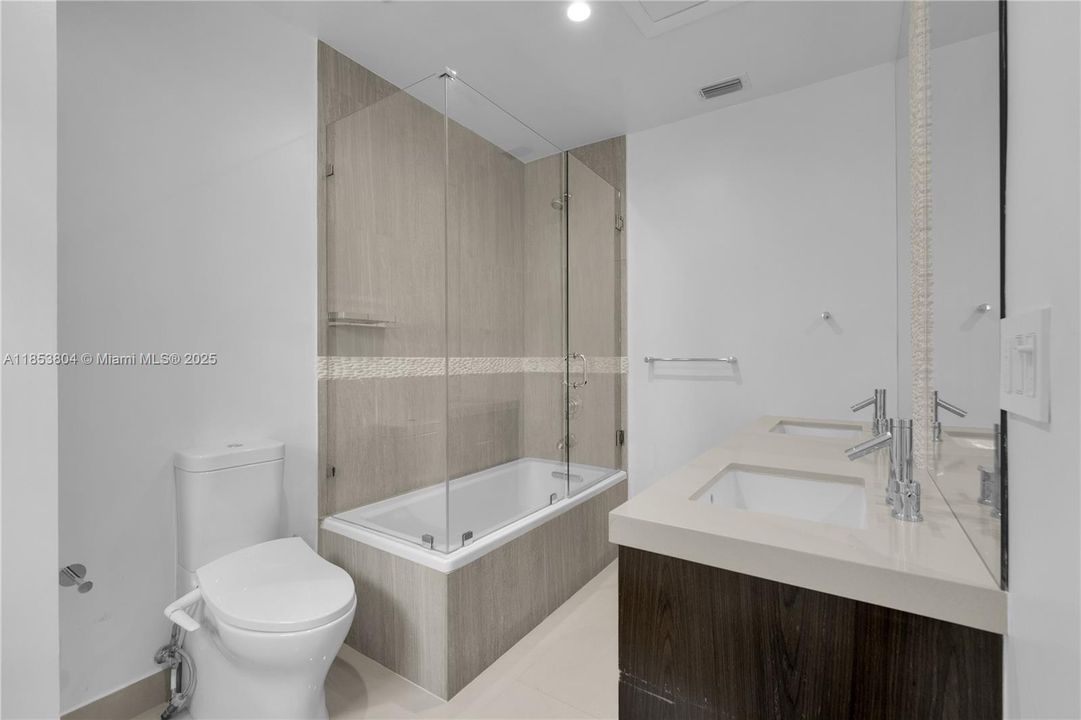 На продажу: $8,999,000 (4 спален, 4 ванн, 3451 Квадратных фут)