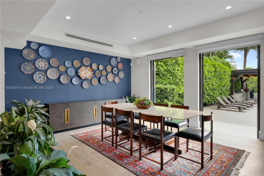 На продажу: $8,999,000 (4 спален, 4 ванн, 3451 Квадратных фут)