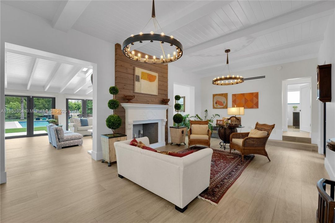 На продажу: $8,999,000 (4 спален, 4 ванн, 3451 Квадратных фут)