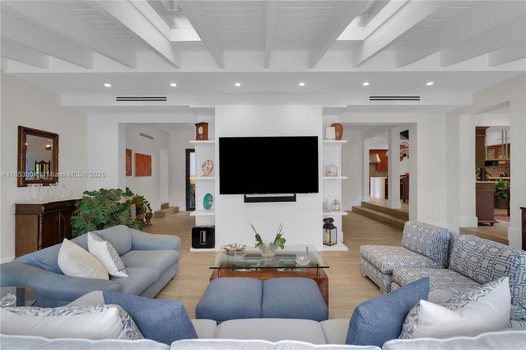 На продажу: $8,999,000 (4 спален, 4 ванн, 3451 Квадратных фут)