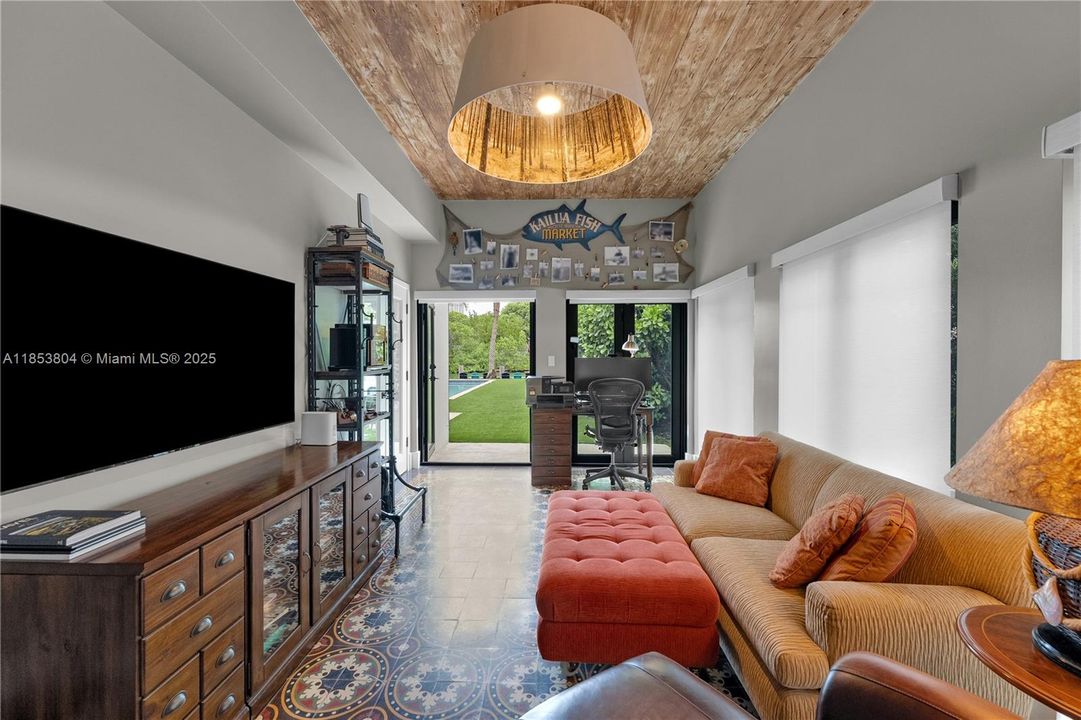 На продажу: $8,999,000 (4 спален, 4 ванн, 3451 Квадратных фут)