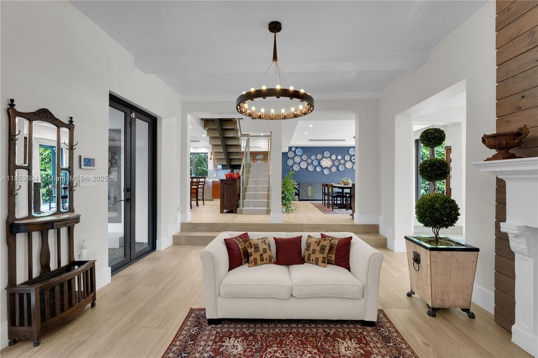 На продажу: $8,999,000 (4 спален, 4 ванн, 3451 Квадратных фут)