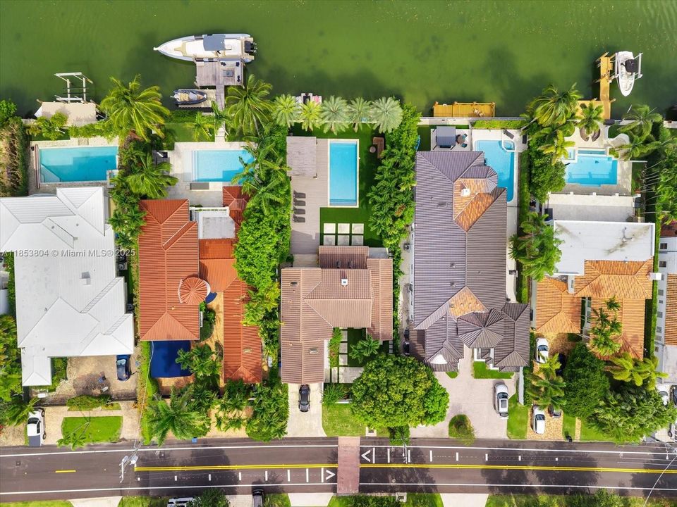 На продажу: $8,999,000 (4 спален, 4 ванн, 3451 Квадратных фут)