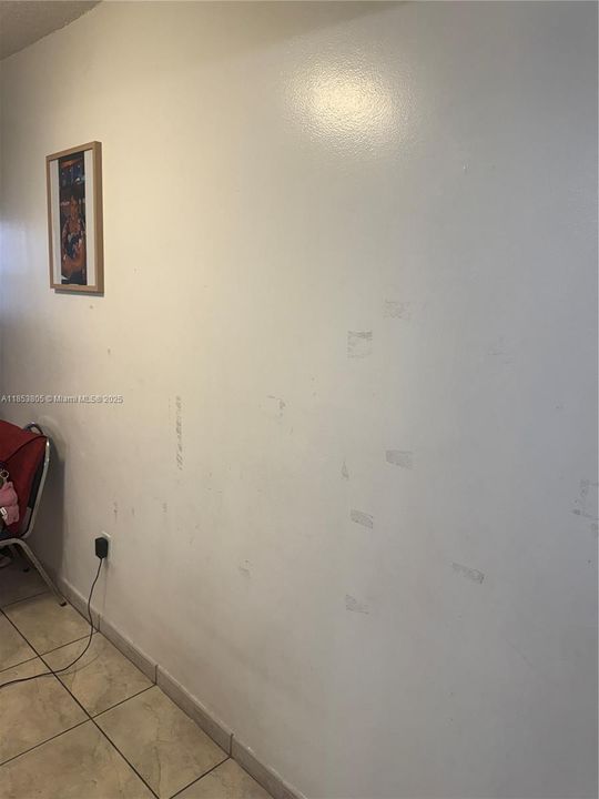 待售: $610,000 (4 贝兹, 2 浴室, 1209 平方英尺)