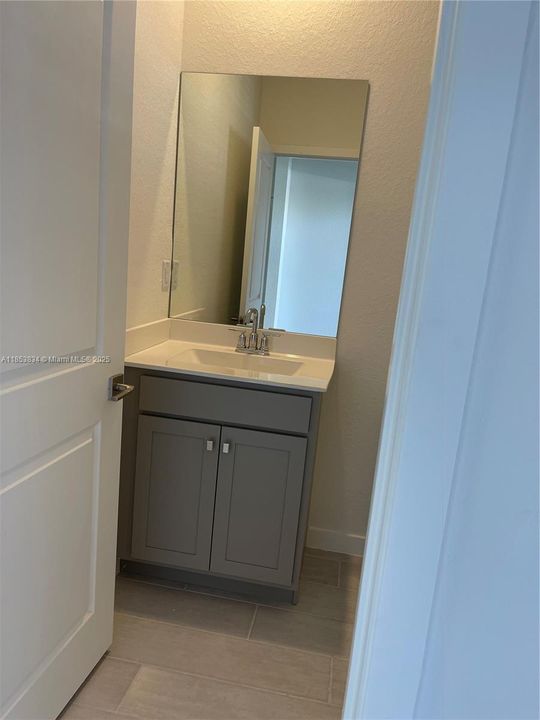 Недавно арендовано: $2,850 (3 спален, 2 ванн, 1712 Квадратных фут)