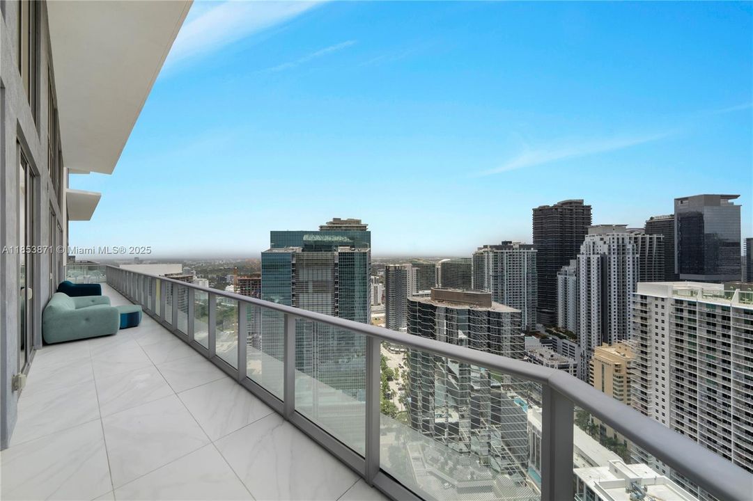 待售: $12,900,000 (6 贝兹, 6 浴室, 6521 平方英尺)