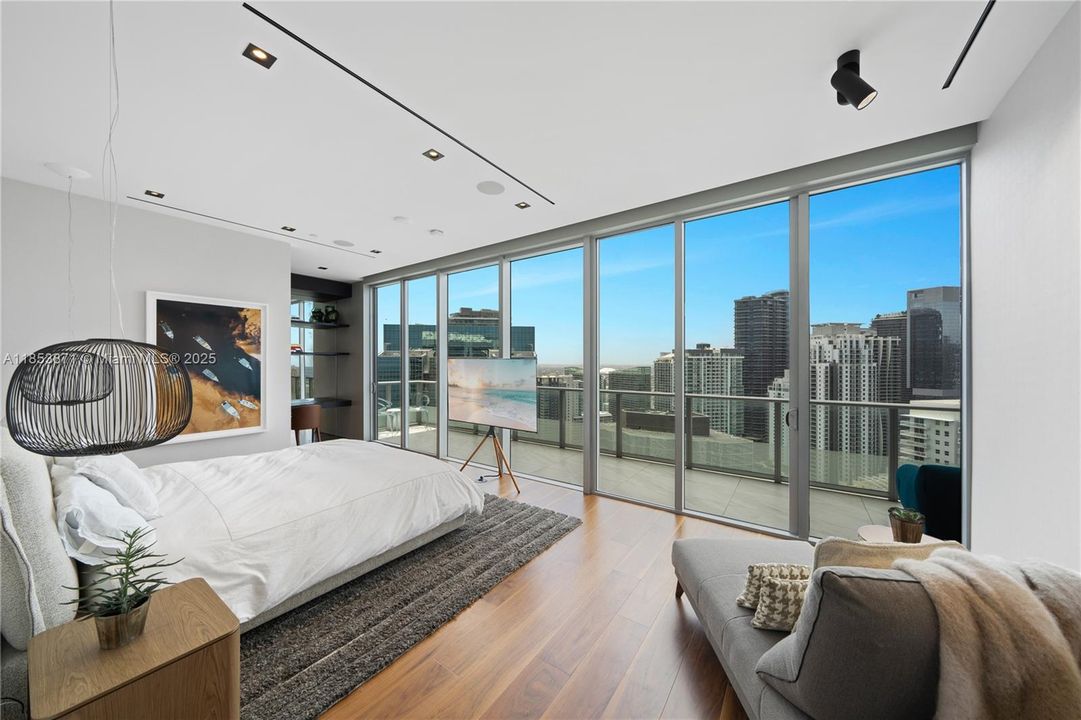 待售: $12,900,000 (6 贝兹, 6 浴室, 6521 平方英尺)