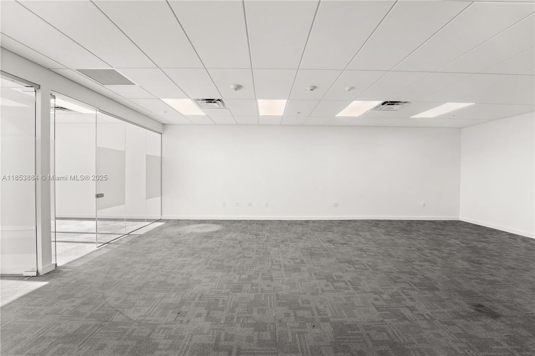 待售: $1,080,000 (0 贝兹, 0 浴室, 0 平方英尺)