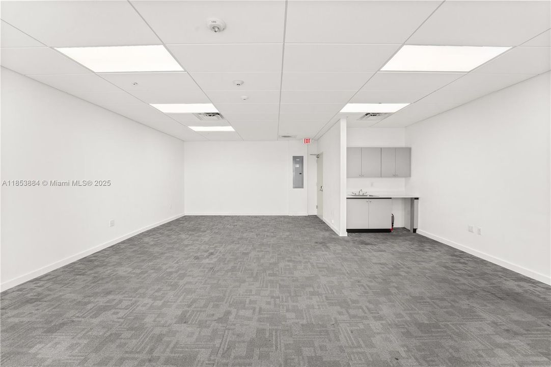 待售: $1,080,000 (0 贝兹, 0 浴室, 0 平方英尺)